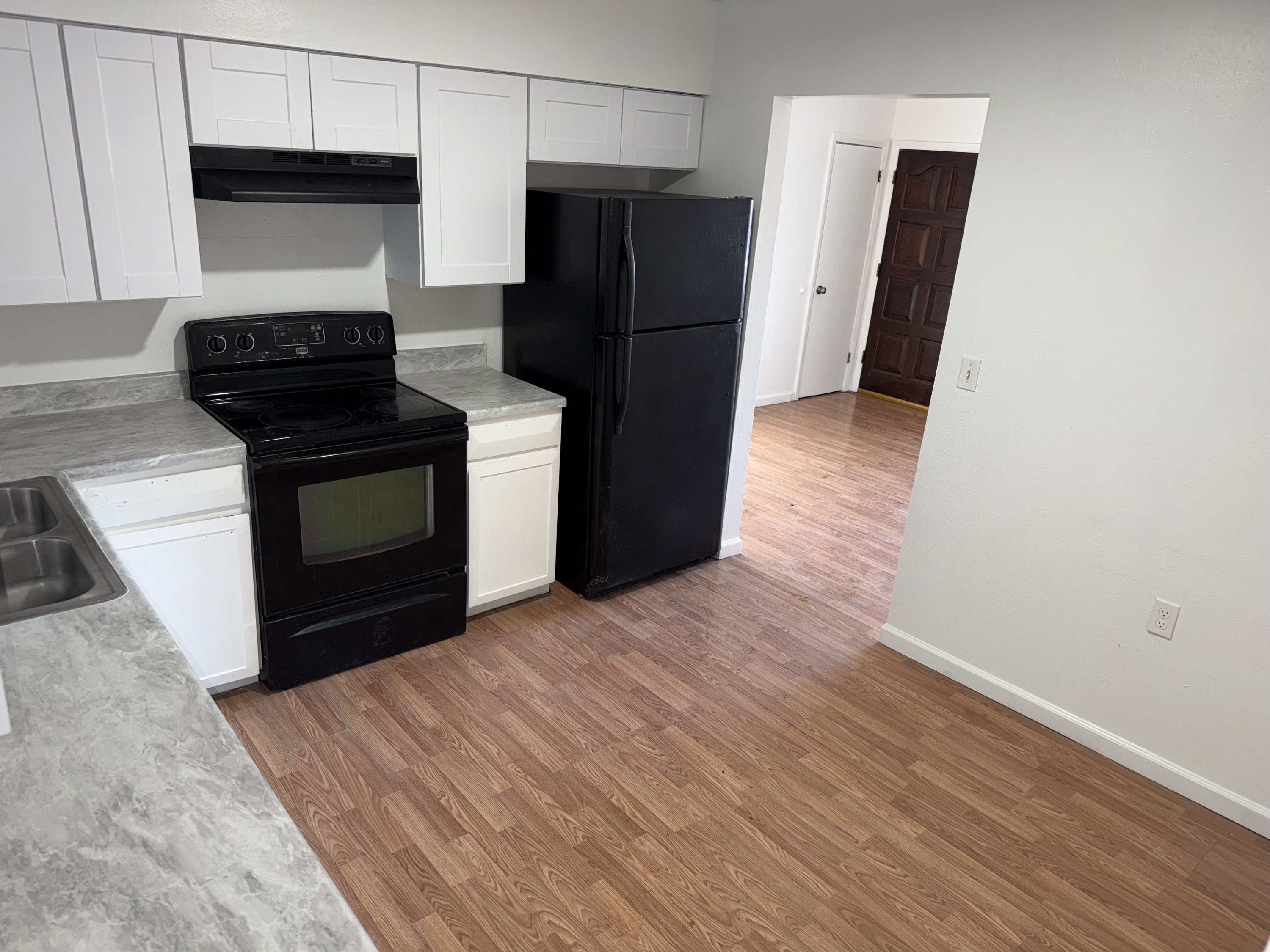 8913 Circle Drive - 1